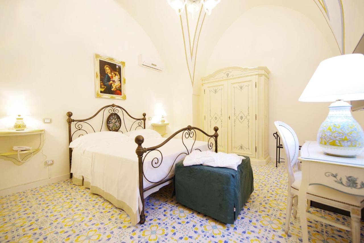 Le Scuderie Di Villa Ravenna Sannicola Extérieur photo